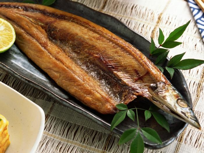 Pește afumat fierbinte: o rețetă pentru gătit un fel de mâncare delicioasă și parfumată