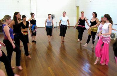 Belly dance: pentru incepatori, cursul de formare